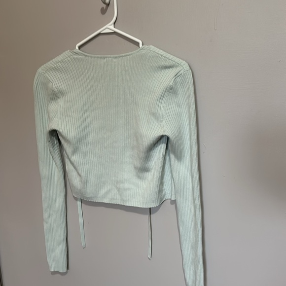 Women’s Cardigan - Picture 2 of 2
